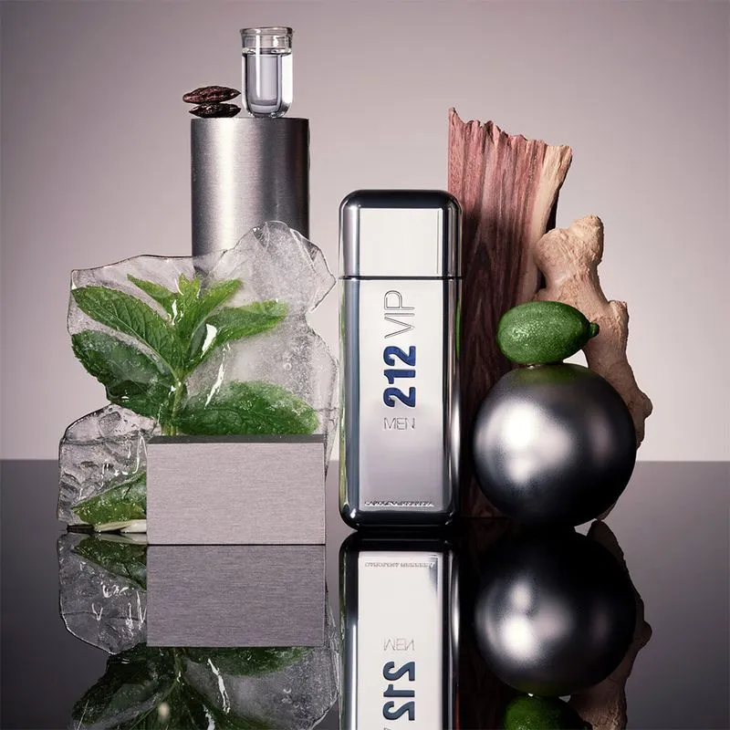 Perfume Masculino 212 Vip Men Carolina Herrera Eau de Toilette 100ml - Imagem 5
